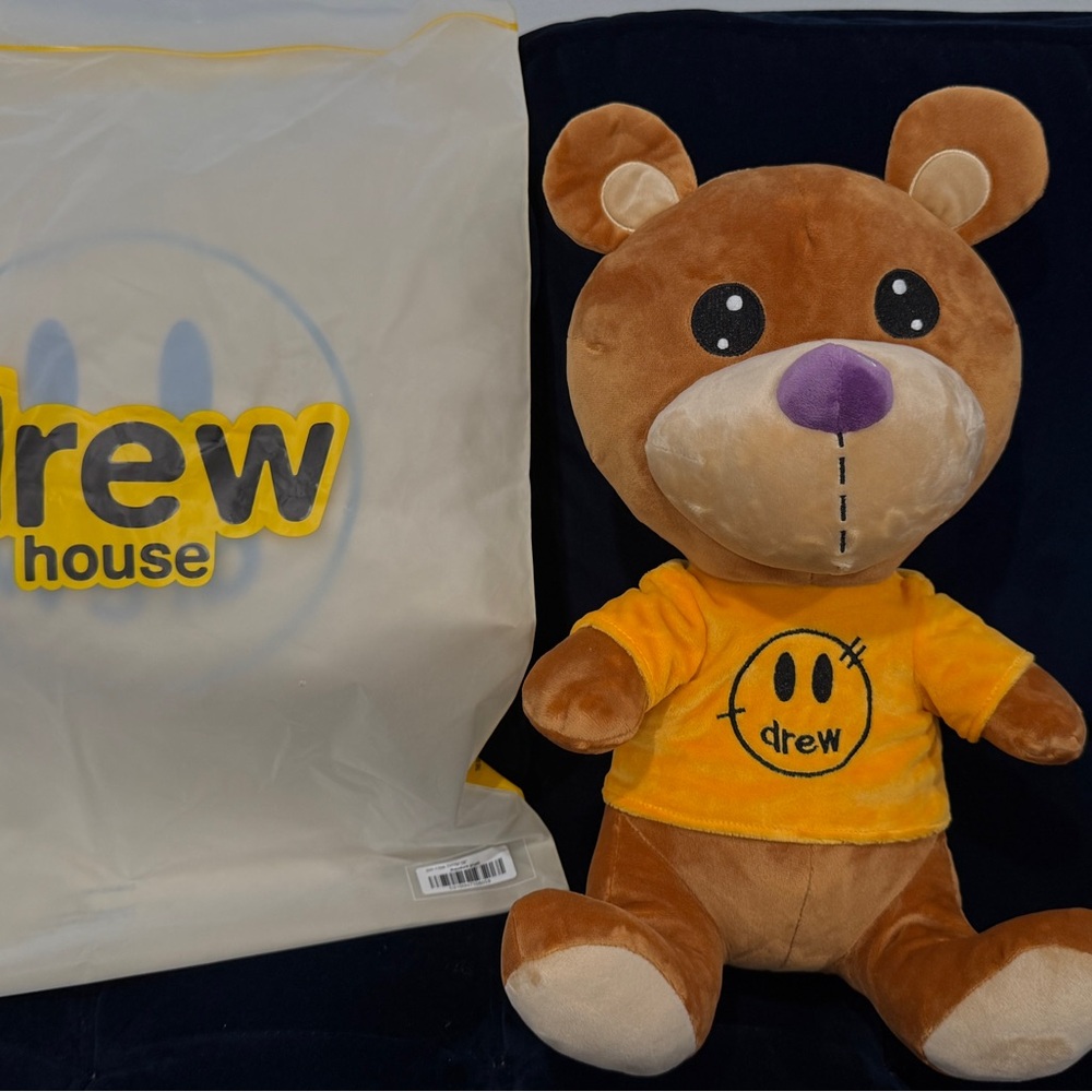 Theodore Teddy Bear Plush drew